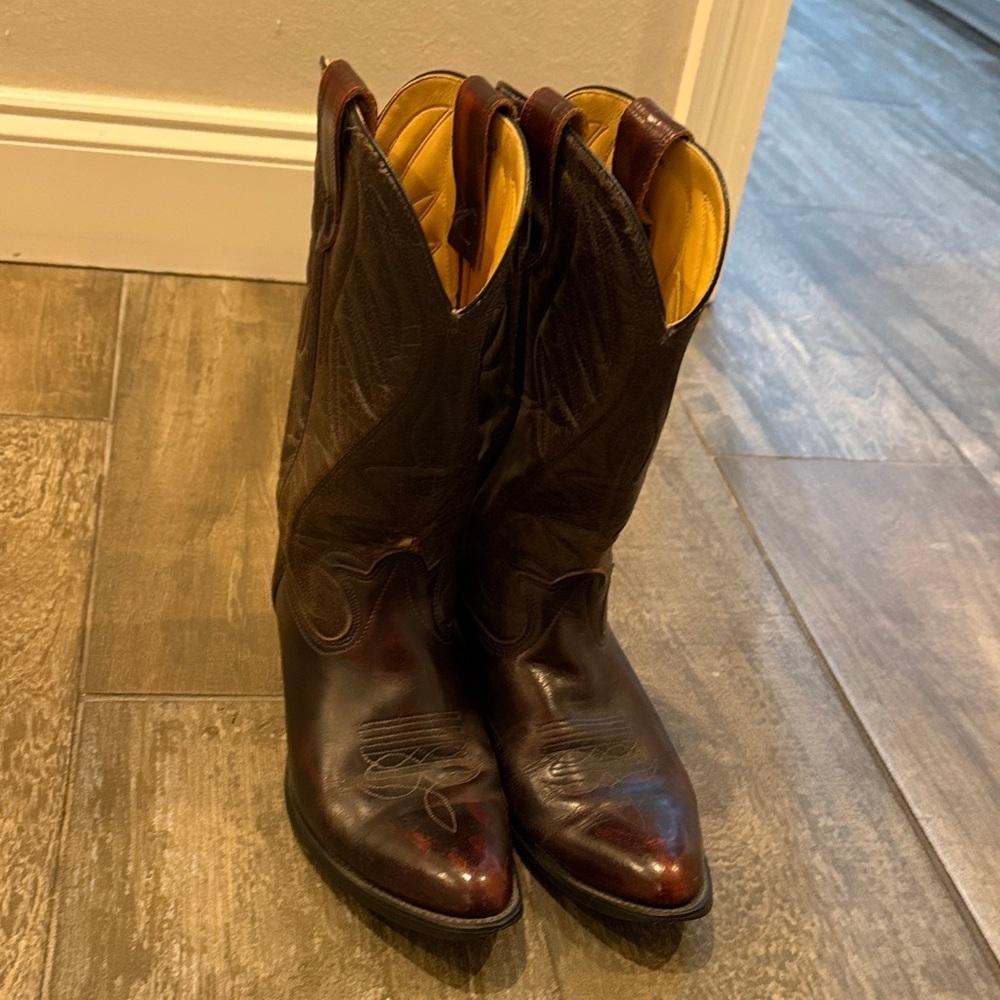 Men's Classic Dark Brown Leather Cowboy Boots - Pull-On Western Style